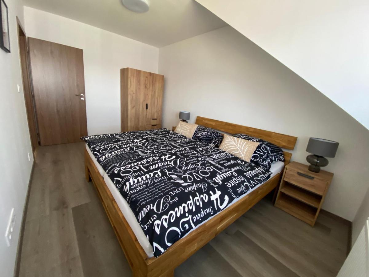 Cerna Ruze- Apartman 5 Plzeň Dış mekan fotoğraf